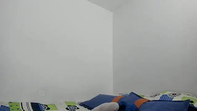 Nathaly love96 online show from 12/16/24, 08:05