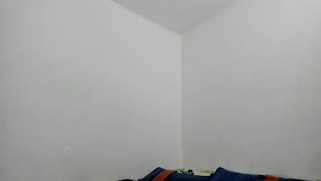 Nathaly love96 online show from 12/19/24, 05:40