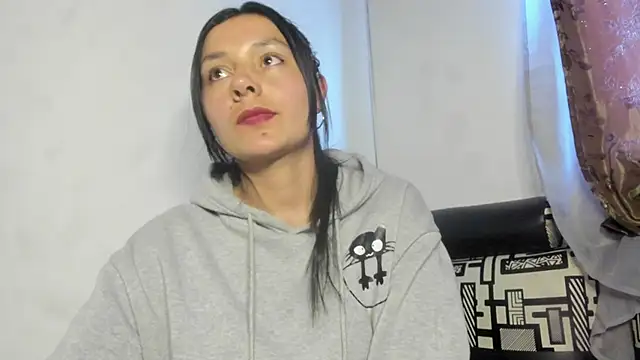 Snapshot of Nathaly_love96 chatting on 07/15/26, 10:37 Nathaly love96 online show from 07/15/26, 10:37