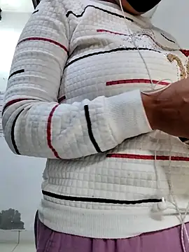 illay love online show from 01/15/26, 04:39