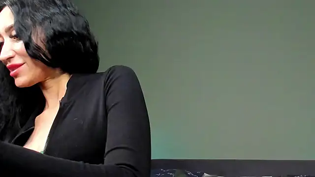 Snapshot of Margaret_Clark_ chatting on 02/16/25, 06:21 Margaret Clark online show from 02/16/25, 06:21