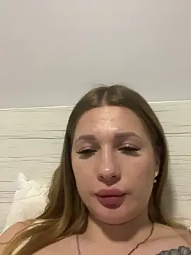 Snapshot of Tatti-Go chatting on 02/11/25, 05:40 Tatti-Go online show from 02/11/25, 05:40