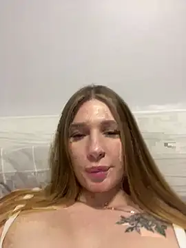 Snapshot of Tatti-Go chatting on 02/13/25, 11:26 Tatti-Go online show from 02/13/25, 11:26