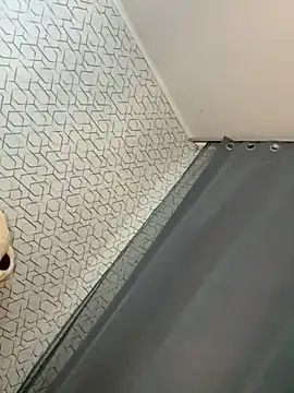 Snapshot of Tatti-Go chatting on 11/16/25, 11:27 Tatti-Go online show from 11/16/25, 11:27