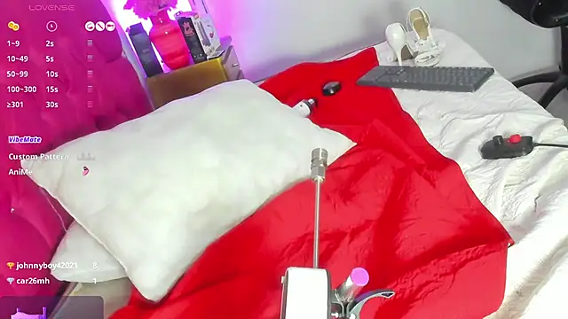 Snapshot of SofiaJoness_ chatting on 02/15/25, 11:36 SofiaJoness online show from 02/15/25, 11:36