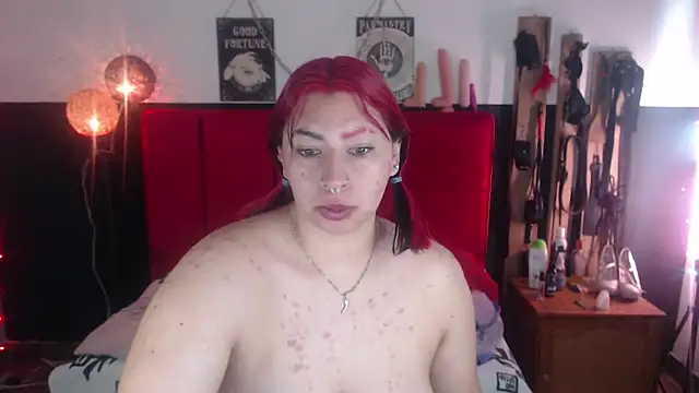 Snapshot of Lava_Vulcain chatting on 01/04/25, 01:21 Lava Vulcain online show from 01/04/25, 01:21