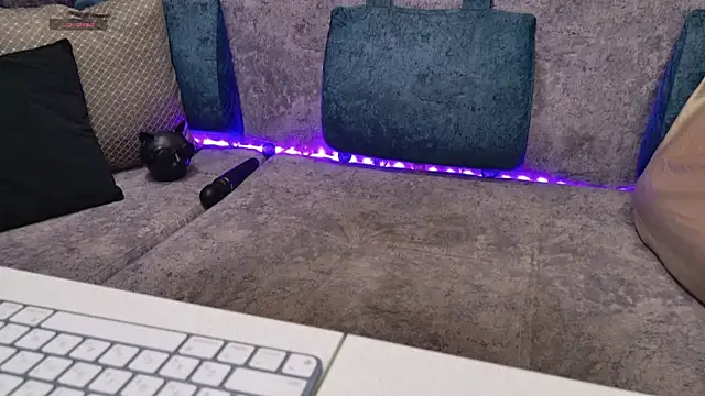 blackcat142 online show from 10/16/25, 11:44