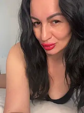 Helena7077 online show from 04/19/26, 12:48