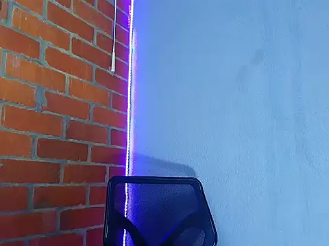 Leandro valenzuela online show from 09/28/25, 01:44