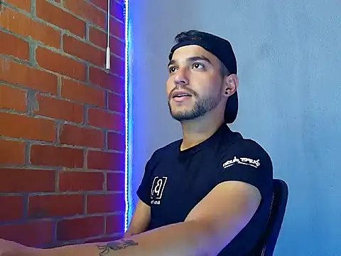 Leandro valenzuela online show from 10/24/25, 10:17