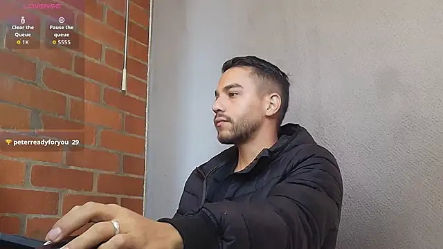 Leandro valenzuela online show from 04/06/26, 02:40