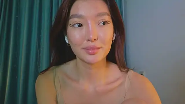 AudreyMell online show from 10/28/25, 02:20