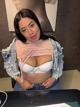 ElaaPerez online show from 09/19/25, 07:58