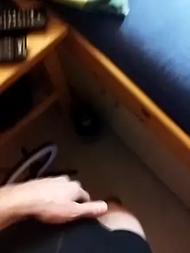 Snapshot of Crazzy_Maiky chatting on 03/02/25, 09:11 Crazzy Maiky online show from 03/02/25, 09:11