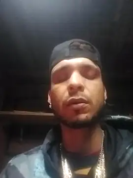 Snapshot of _Dmente_ chatting on 02/24/25, 08:27 Dmente online show from 02/24/25, 08:27