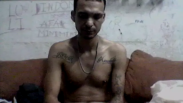 Snapshot of _Dmente_ chatting on 09/19/25, 04:36 Dmente online show from 09/19/25, 04:36