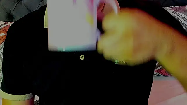 Snapshot of Jhonatan_Morales_S chatting on 01/20/25, 11:21 Jhonatan Morales S online show from 01/20/25, 11:21