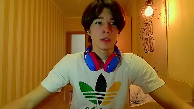 Snapshot of gayGamogey chatting on 03/02/25, 07:23 gayGamogey online show from 03/02/25, 07:23