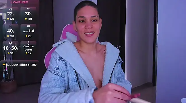 Charlee pink online show from 01/04/25, 02:25