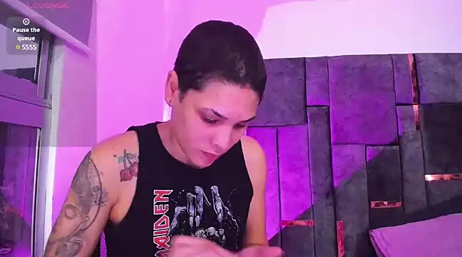 Charlee pink online show from 02/13/25, 12:02