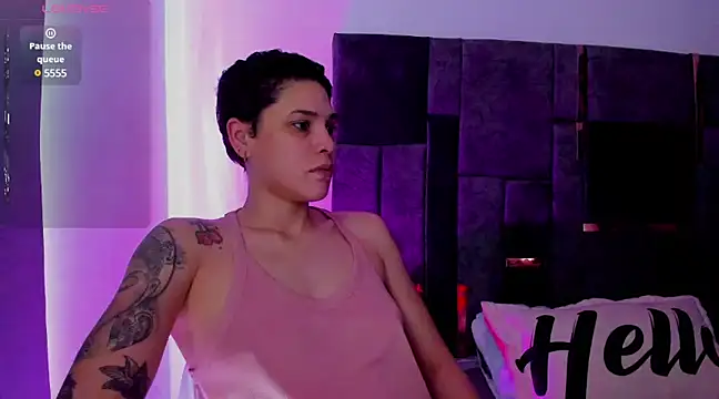 Charlee pink online show from 03/19/25, 08:22