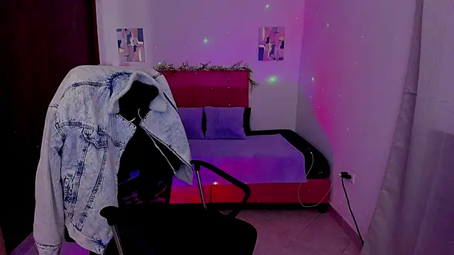 Charlee pink online show from 10/03/25, 01:52