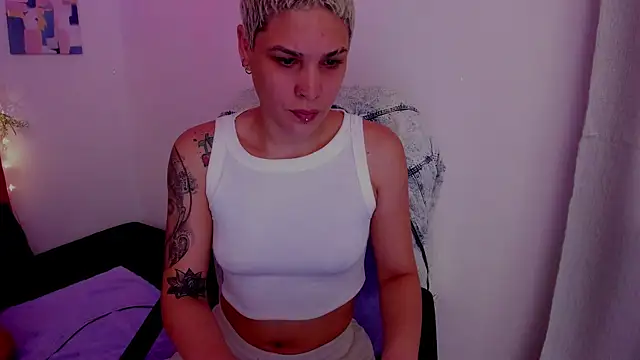 Charlee pink online show from 10/05/25, 05:00