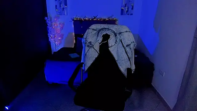 Charlee pink online show from 10/09/25, 03:10