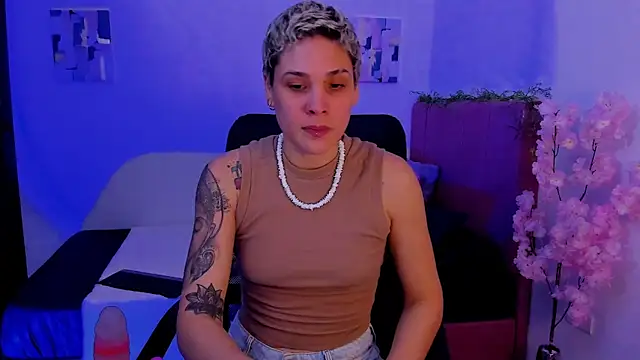 Charlee pink online show from 11/04/25, 09:47