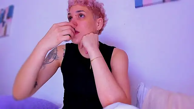 Charlee pink online show from 12/21/25, 04:08