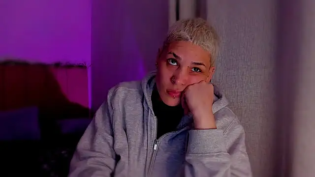 Charlee pink online show from 02/21/26, 10:55