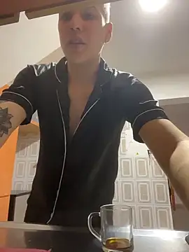 Charlee pink online show from 03/01/26, 06:10