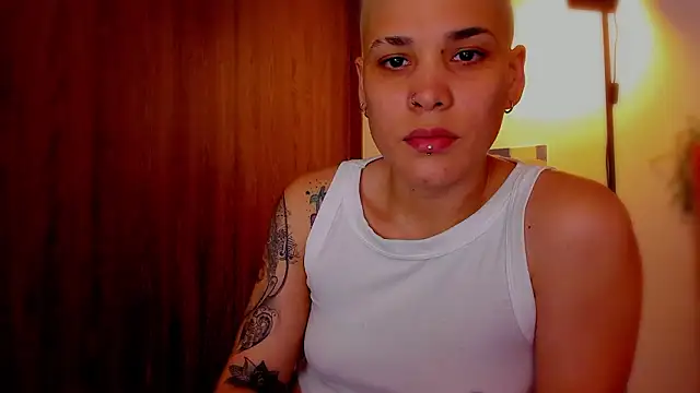 Charlee pink online show from 03/11/26, 03:01