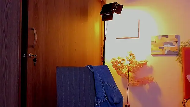 Charlee pink online show from 03/21/26, 03:22