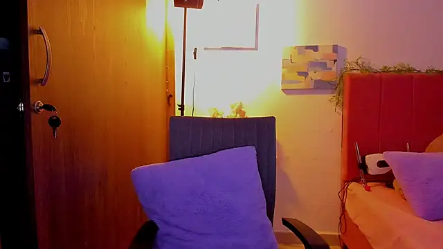 Charlee pink online show from 03/26/26, 08:58