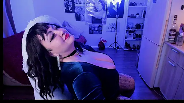 Scarlett OHara 1861 online show from 06/07/26, 08:56