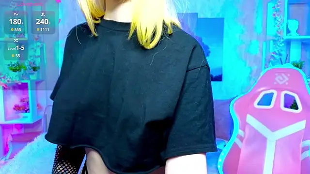 ElswythCovil online show from 12/15/24, 04:18