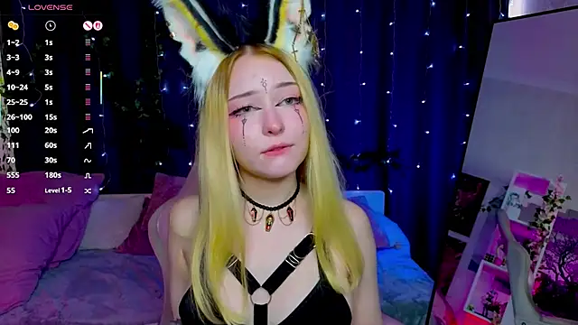 ElswythCovil online show from 09/17/25, 04:03