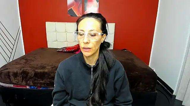 Snapshot of Abrillee1 chatting on 12/19/24, 10:53 Abrillee1 online show from 12/19/24, 10:53