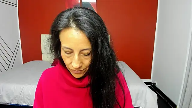 Snapshot of Abrillee1 chatting on 12/27/24, 04:58 Abrillee1 online show from 12/27/24, 04:58