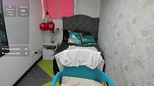 Snapshot of Abrillee1 chatting on 03/13/25, 02:44 Abrillee1 online show from 03/13/25, 02:44