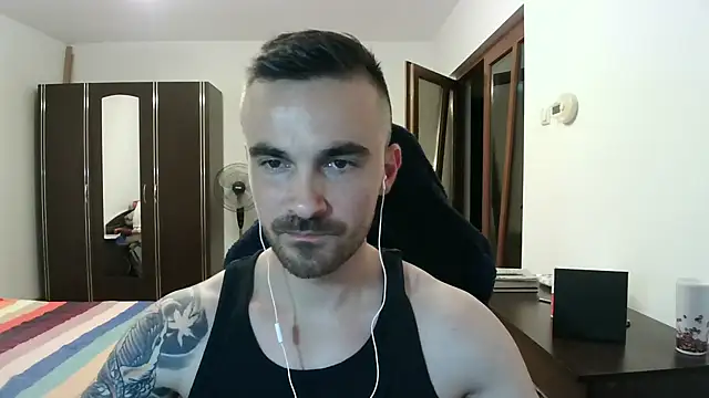 Snapshot of mu5clemania2 chatting on 10/24/25, 03:30 mu5clemania2 online show from 10/24/25, 03:30