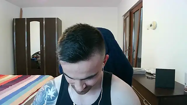 Snapshot of mu5clemania2 chatting on 11/09/25, 01:53 mu5clemania2 online show from 11/09/25, 01:53