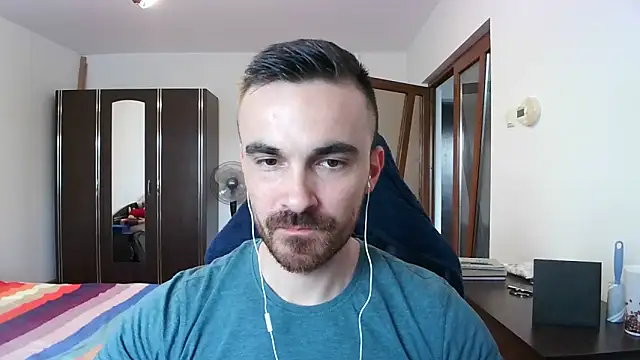 Snapshot of mu5clemania2 chatting on 11/19/25, 11:10 mu5clemania2 online show from 11/19/25, 11:10