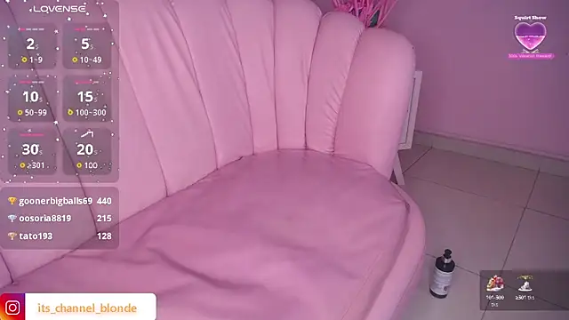 Snapshot of channel_blonde_a chatting on 12/30/24, 08:04 channel blonde a online show from 12/30/24, 08:04