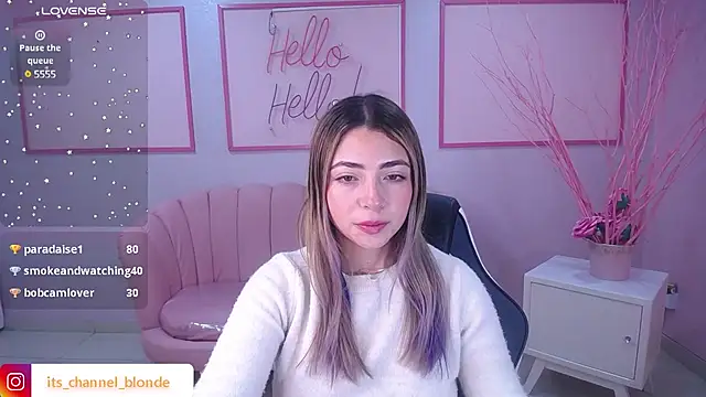 Snapshot of channel_blonde_a chatting on 01/03/25, 07:39 channel blonde a online show from 01/03/25, 07:39