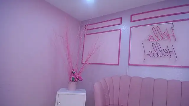 Snapshot of channel_blonde_a chatting on 01/08/25, 08:50 channel blonde a online show from 01/08/25, 08:50