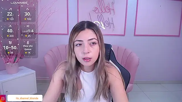 Snapshot of channel_blonde_a chatting on 01/21/25, 04:48 channel blonde a online show from 01/21/25, 04:48