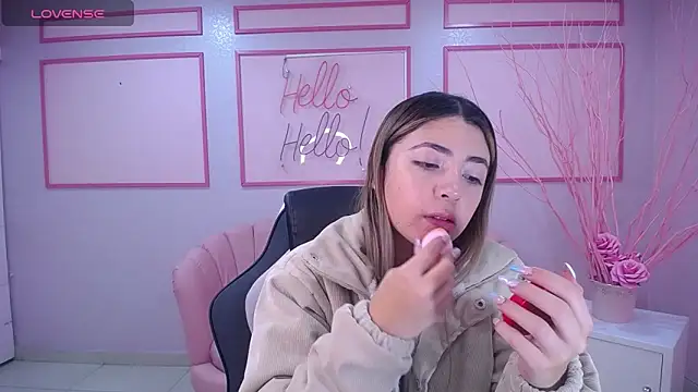 Snapshot of channel_blonde_a chatting on 01/30/25, 04:24 channel blonde a online show from 01/30/25, 04:24