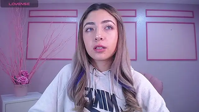 Snapshot of channel_blonde_a chatting on 02/03/25, 04:31 channel blonde a online show from 02/03/25, 04:31